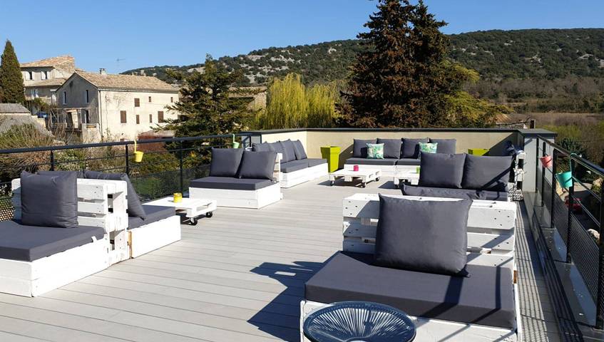Gîte pour 50 personnes, avec terrasse et jardin