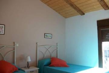 Casa Rural Con Piscina para 14 Personas en Fuentes de Rubielos, Provincia de Teruel, Foto 3