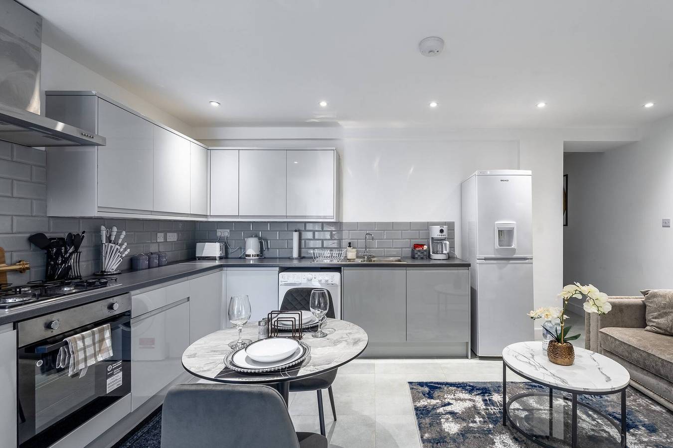 Ganze Wohnung, Stilvolles Apartment mit 2 Betten im Zentrum von Rochester für 4 Personen, Netflix-Arbeitsbereich in Rochester, Kent Downs