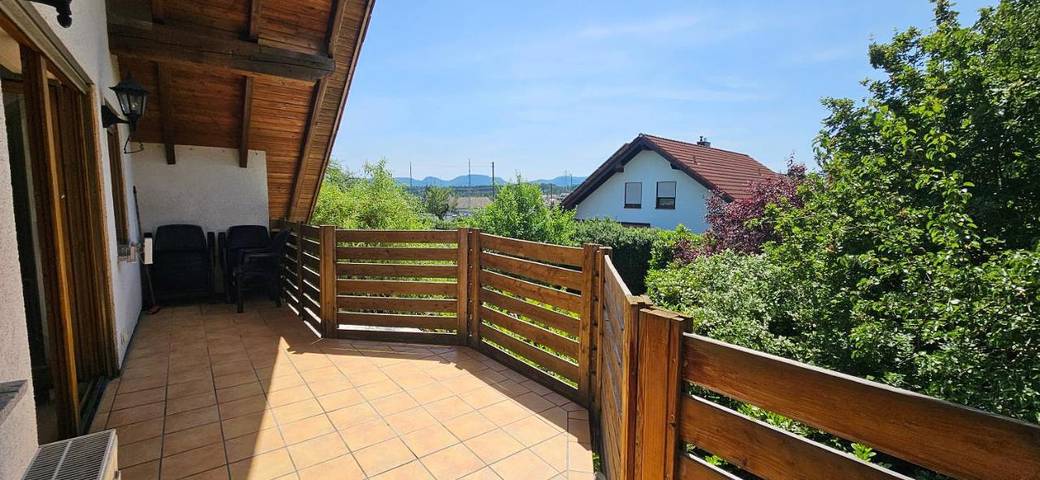 Ferienwohnung für 4 Personen, mit Balkon und Ausblick