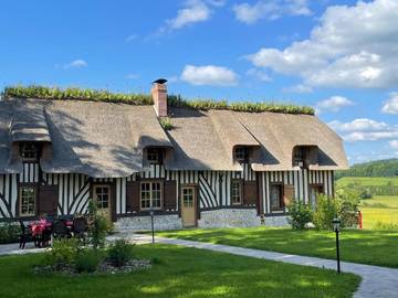Gîte pour 6 personnes, avec jardin et vue à Pierrefitte-en-Auge