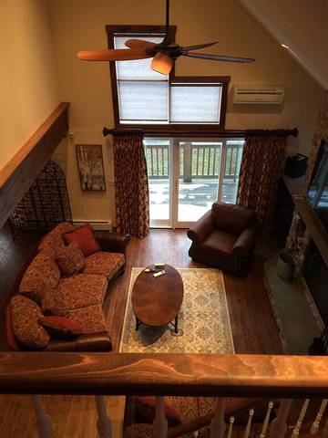 Vacation Home for 10 Guests in Dover (VT), Mount Snow, Picture 2