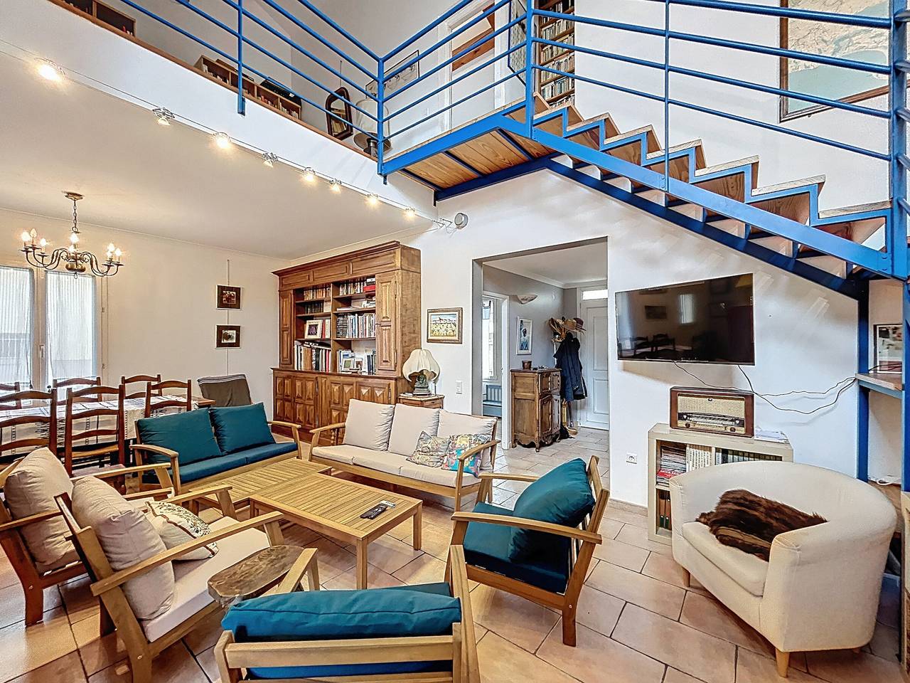 House 10 pers, near sea, terrace, 2 parking spaces in Saintes-Maries-de-la-Mer, Arles region