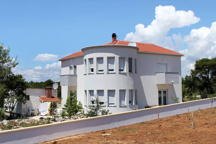 Ferienwohnung für 2 Personen, mit Balkon/Terrasse in Biograd na Moru - 2