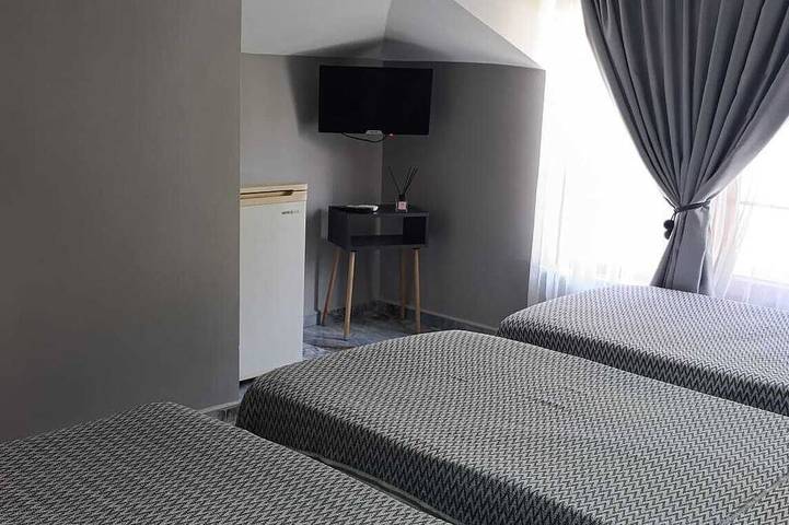 Stunning 2-Bedroom Villa with Heated Pool & Jacuzzi in Antalya, Kemer in Göynük, Kemer (Antalya)