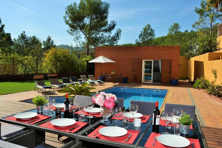 Casa rural para 12 personas, con jardín y piscina, Familias con niños en Garraf - 3