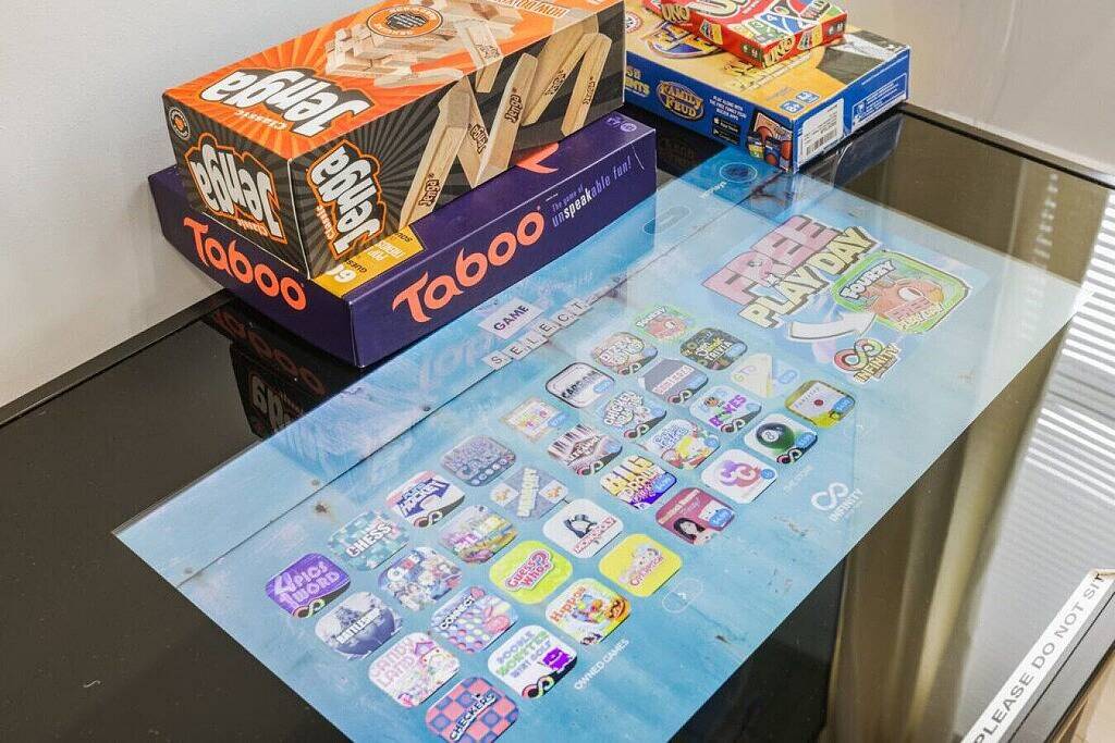 Ganze Wohnung, Free Parking 30% Off-2br w/King bd, Near Nyc, Ewr and Nj Penn in Newark, Essex County (NJ)