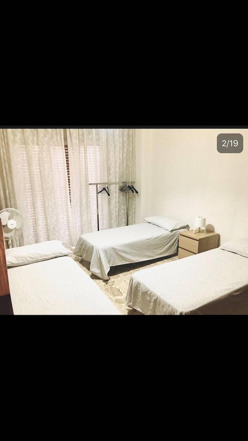 Ganze Wohnung, Ferienwohnung 'Casa Vacanze Piazza Europa' mit Balkon, Wlan und Klimaanlage in Milazzo, Messina Provinz