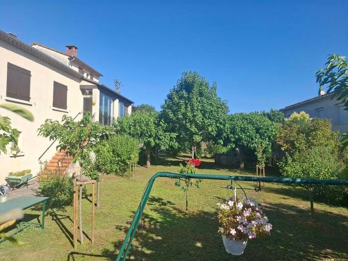 Apartamento de vacaciones para 4 personas, con terraza y jardín - 1