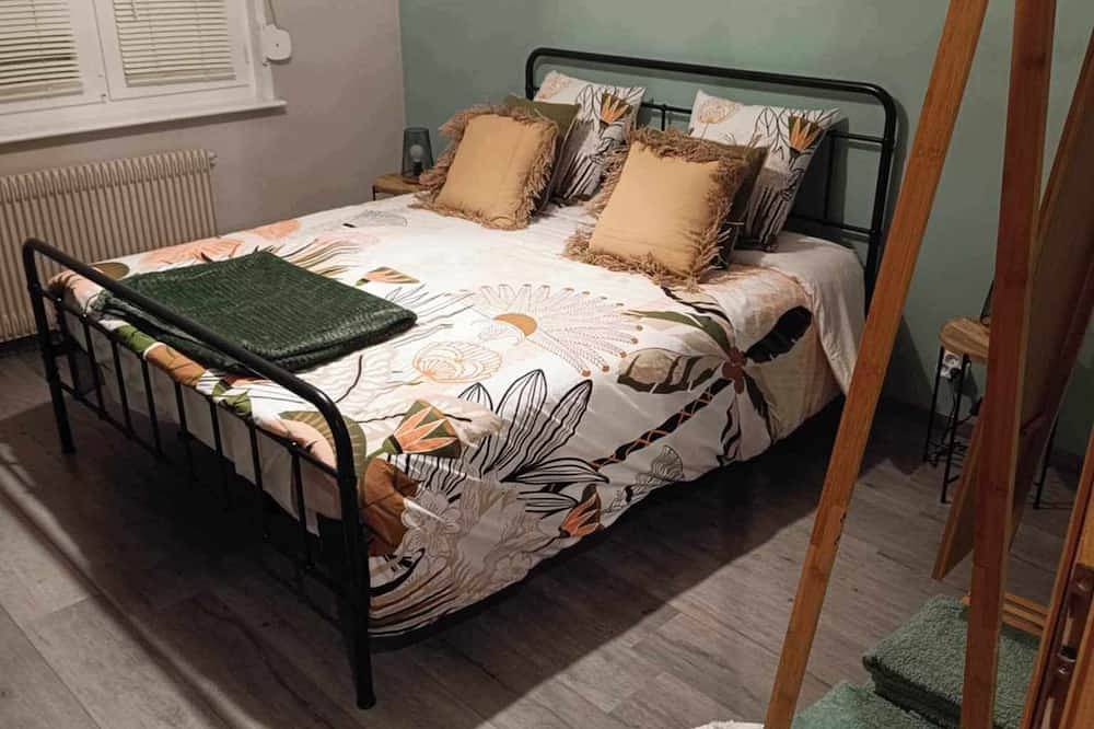 Gîte \"La Clématite\" in the heart of the 7 valleys region. Ideal for families! in Fruges, Montreuil (Região)