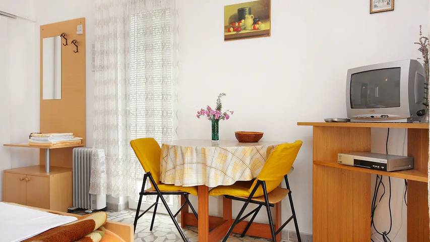 Studio für 2 Personen, mit Terrasse in Selce - 2