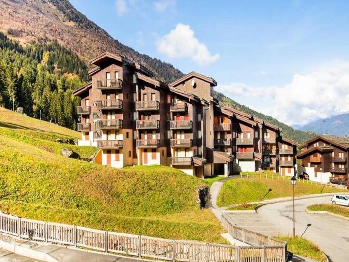Chalet pour 8 personnes, avec balcon, adapté aux familles dans Valmorel