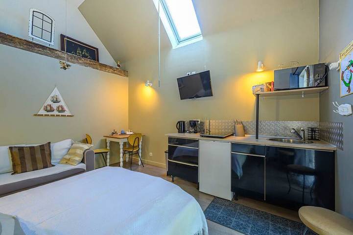 Appartement entier, L'Eclose - Ty Du, Studio cocoon avec terrasse au Guilvinec - étape Gr34 & Accueil Vélo in Guilvinec, Région de Quimper