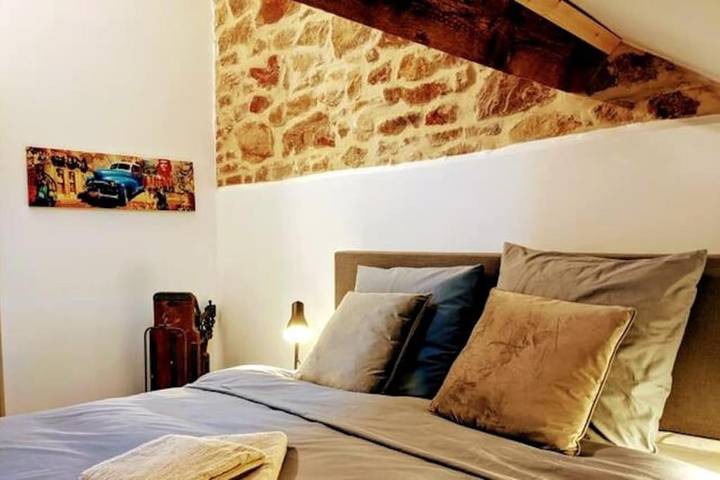 Gîte pour 8 personnes dans Polleur - 4