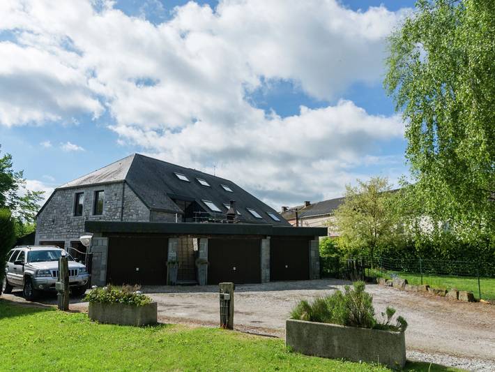Ferme pour 10 personnes, avec Terrasse et Jardin à Froidchapelle