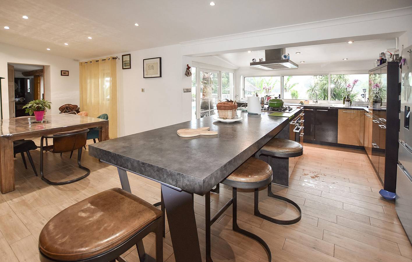Un charmant appartement à 2 km de Caveirac : appartement avec piscine, jardin et Wi-Fi in Langlade, Région de Nîmes