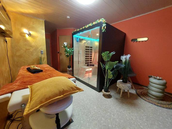 Ferienwohnung für 3 Personen, mit Balkon und Terrasse sowie Garten und Sauna in Altmühlsee