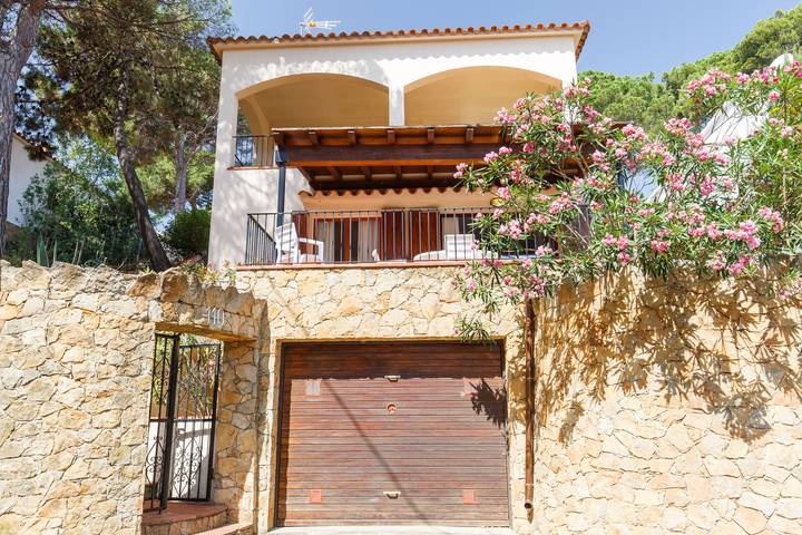 Bungalow pour 7 personnes, avec Terrasse et Jardin à Pals