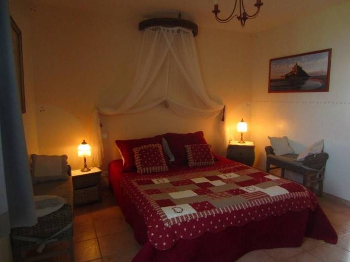 Location de vacances pour 2 personnes, avec jardin à Le Mesnil-Ozenne - 3