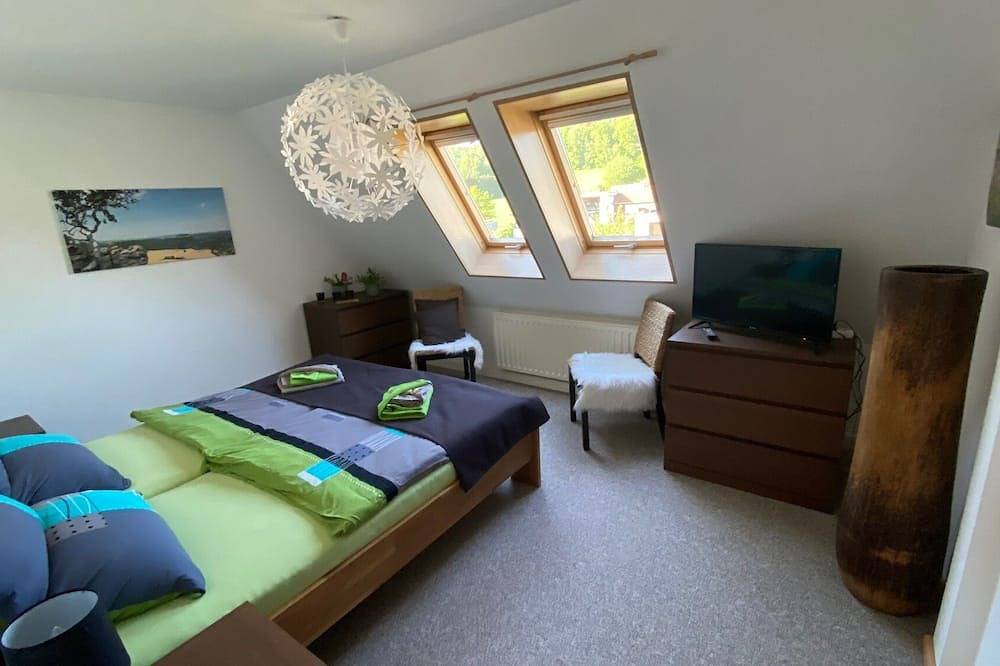 Ganze Wohnung, \"Fewo Gohrischblick\" in Gohrisch, Elbsandsteingebirge