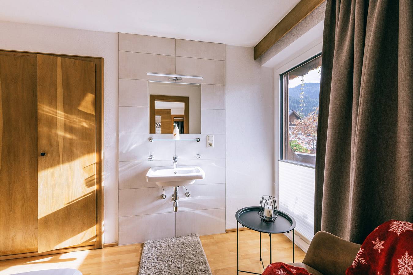 Ganze Wohnung, Apartment 'Gaichtspitze - 8' mit Bergblick, gemeinsamer Terrasse und Wlan in Nesselwängle, Außerfern