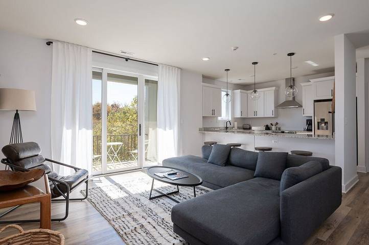 Loft for 6 people, with balcony in Virginia