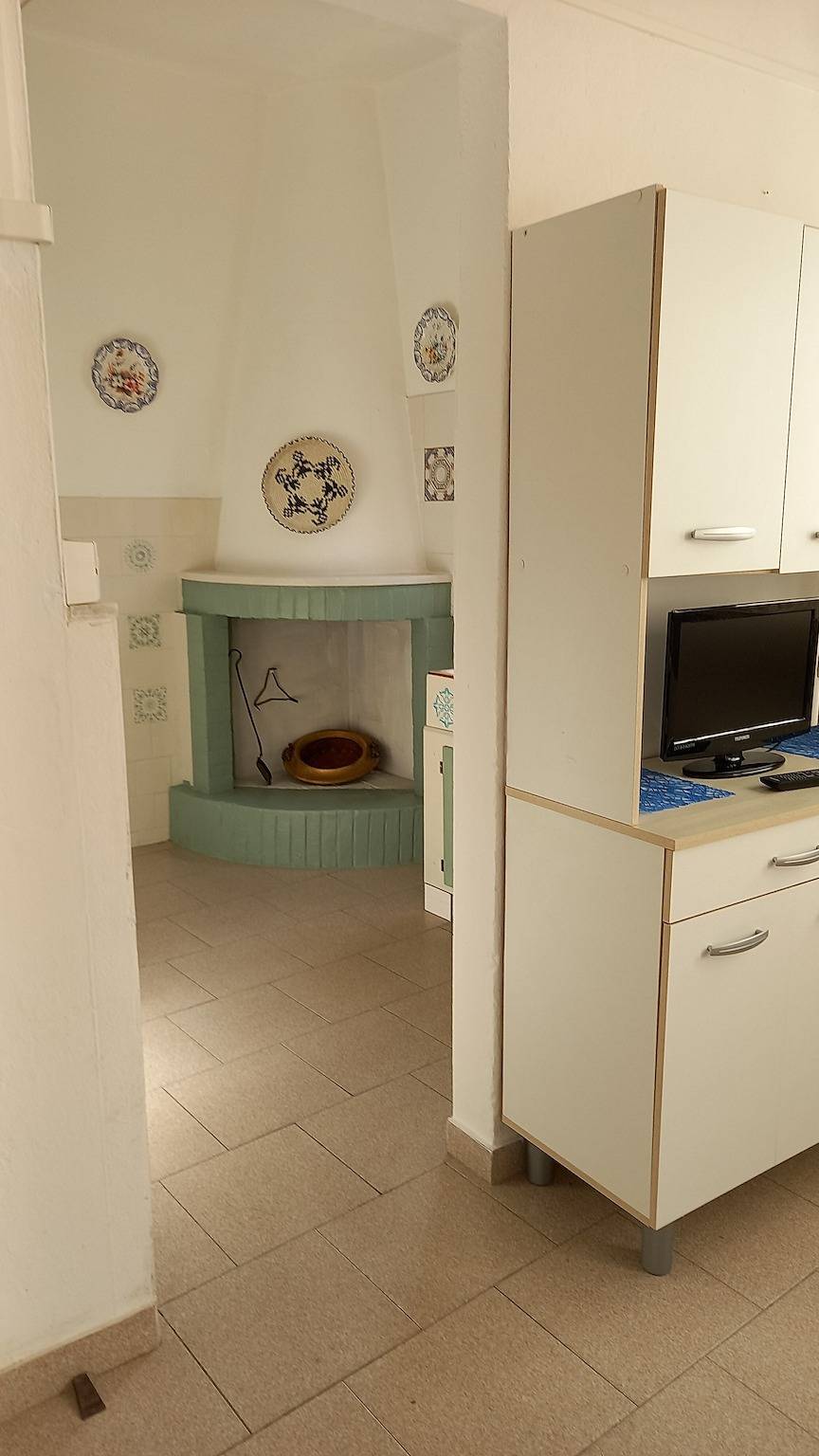 Camera 'Levante' con Balcone, Wi-Fi e Aria Condizionata in Sant'Antioco Città, Sant'Antioco