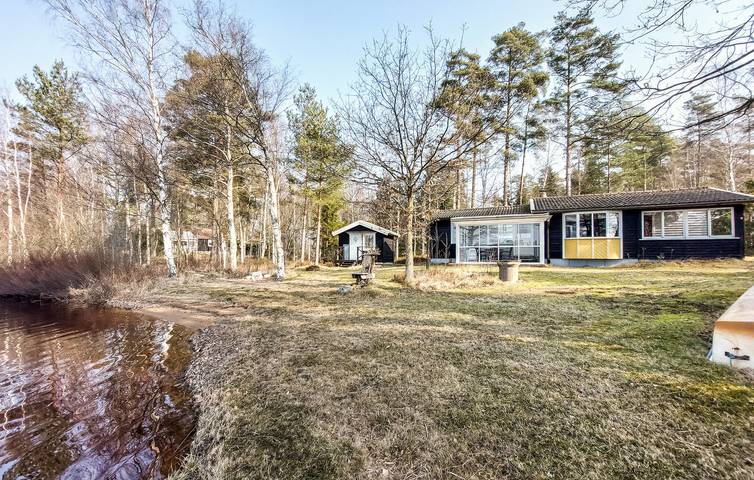 Ferienhaus für 7 Personen, mit Terrasse und Ausblick sowie Seeblick und Garten - 1