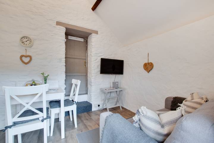 Holiday home for 2 people, with garden, with pets - 1