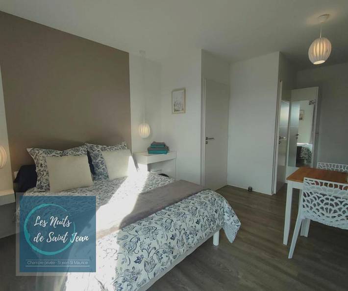 Gîte pour 2 personnes, avec terrasse ainsi que vue et jardin à Saint-Jean-Saint-Maurice-sur-Loire - 3