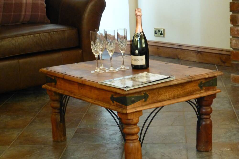 Die Hütte ist eine geschmackvoll umgebaute ehemalige viktorianische Scheune in Tarvin Sands. in Tarvin, West Cheshire und Chester