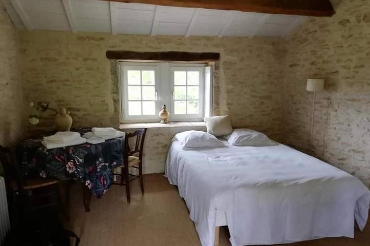 Location de vacances pour 2 personnes, avec terrasse et jardin à Mancey - 2