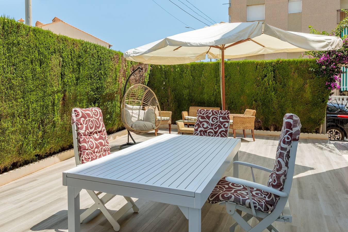 Apartamento entero, Apartamento 'Palmera V' con terraza privada y jardín privado in Santiago Bernabeu, Santa Pola