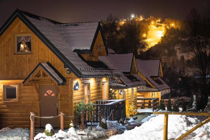 Domek letniskowy dla 8 osób, z Taras i Ogród oraz Sauna i Widok w Jezioro Czorsztyńskie
