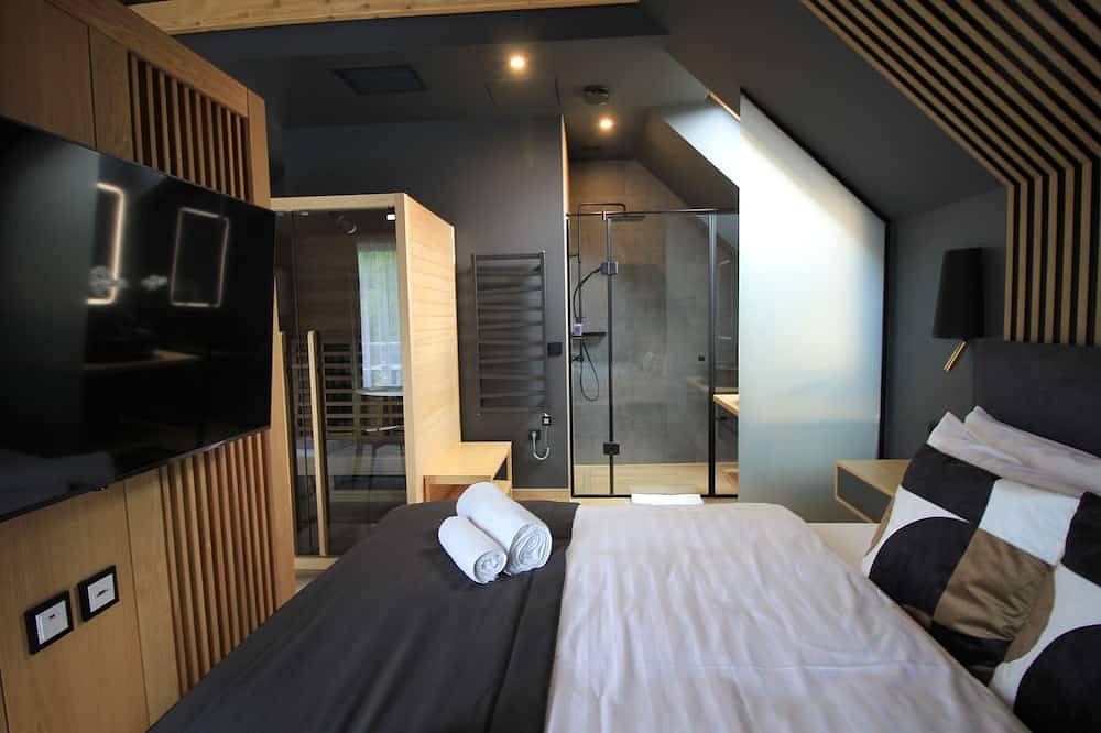 Ganze Wohnung, Prémium Apartman Tihanyban a Balaton partján, infraszaunával, privát jacuzzival, in Tihany, Balatonfüredi járás