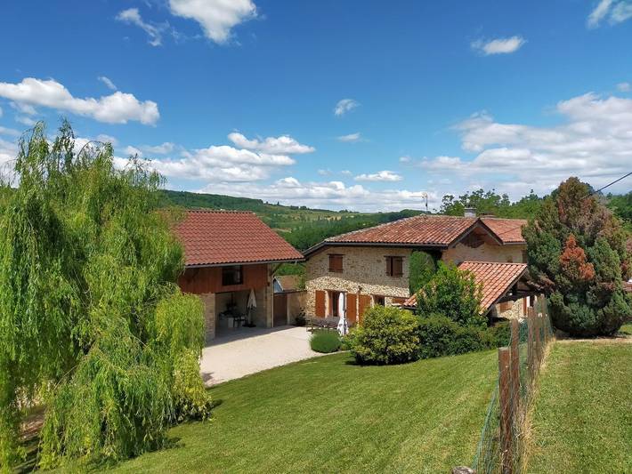 Gîte pour 9 personnes, avec Terrasse ainsi que Jardin et Piscine