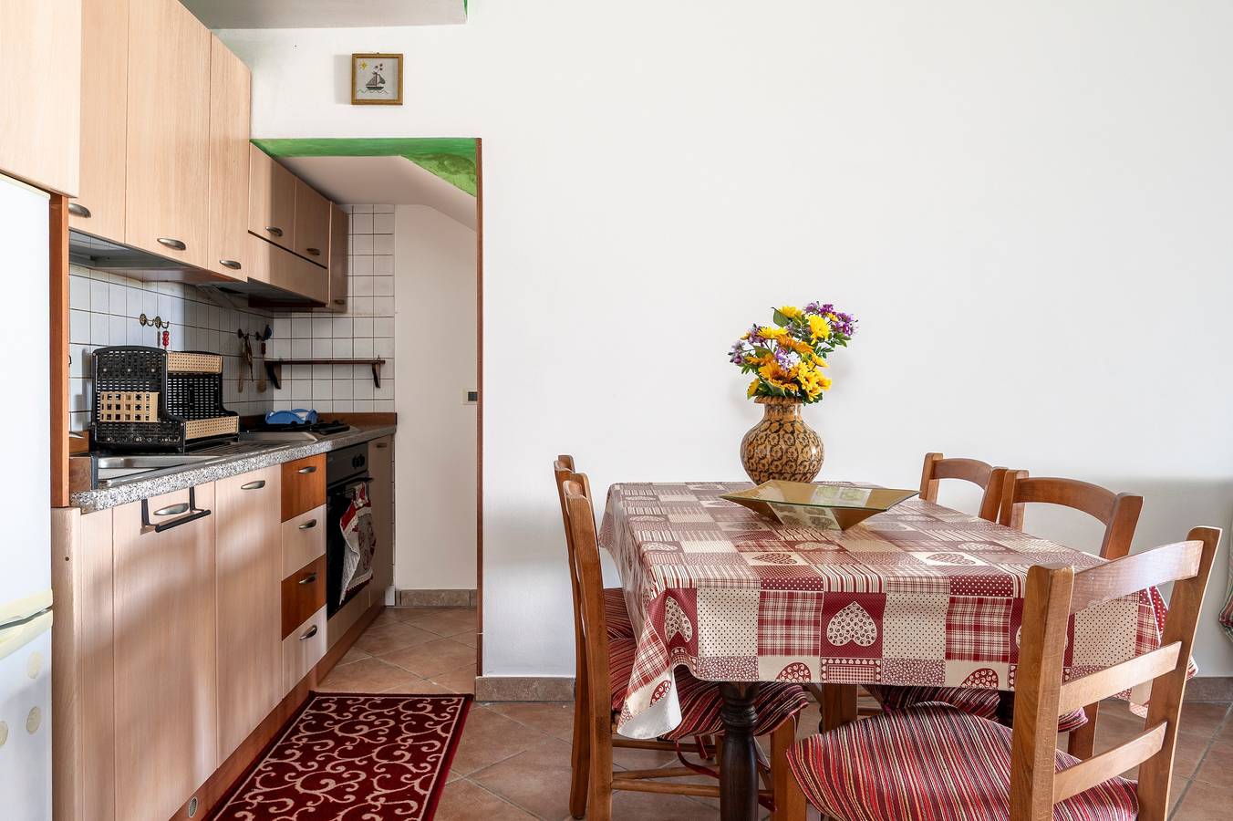 Appartamento intero, Appartamento 'Residence degli Oleandri - Terra' con terrazza privata, Wi-Fi e aria condizionata in Santa Cesarea Terme, Provincia di Lecce