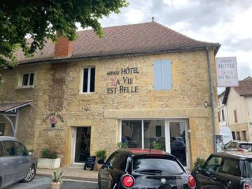 Hôtel pour 2 personnes, avec terrasse à Lalinde