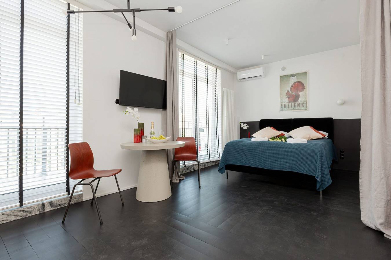 Całe studio, 140X Marsza  kowska St    A C Studio   Centre in Warszawa (Śródmieście), Warszawa