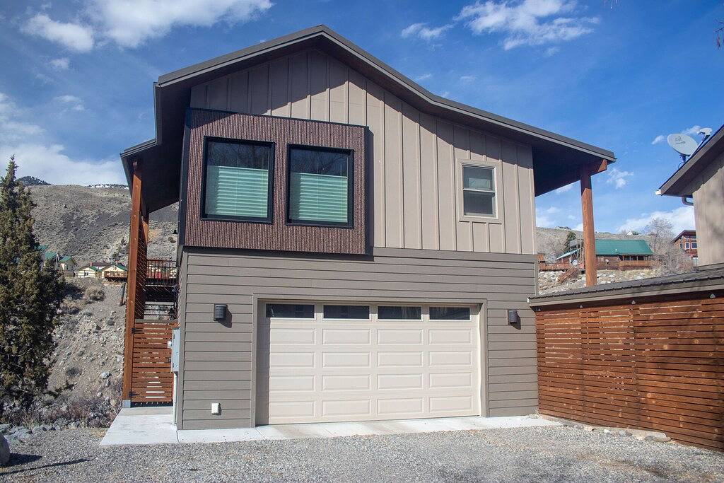 Ganze Wohnung, Rive Gauche -Waterfront Studio Apartment in Gardiner Just Outside Yellowstone in Gardiner, Absaroka Range