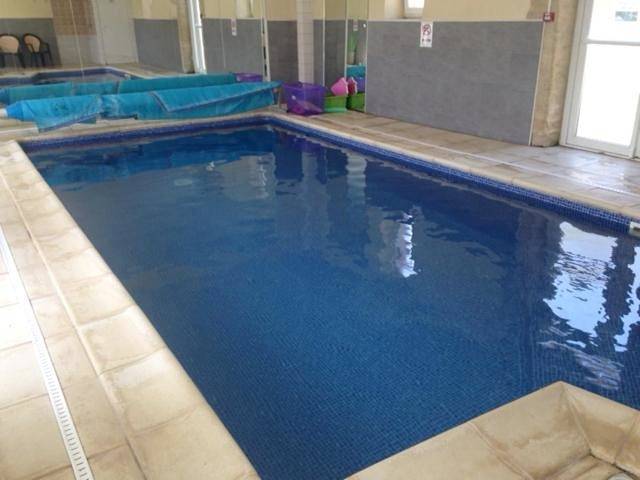 Hôtel pour 3 personnes, avec Terrasse et Jardin ainsi que Piscine et Vue