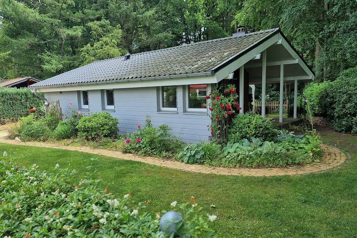 Ferienhaus für 2 Personen, mit Terrasse und Garten