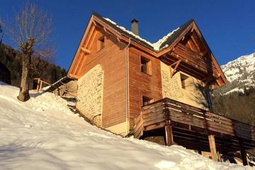 Maison de campagne pour 6 personnes, avec terrasse à Oz
