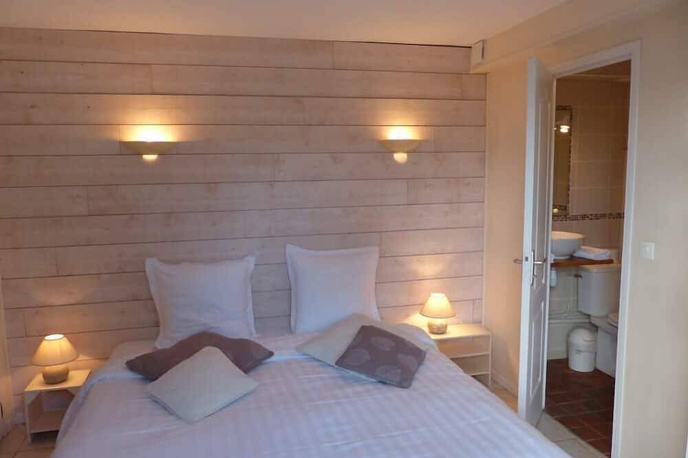 Villa  centre Cabourg,  200 m plage, 12 à 14 couchages in Cabourg, Région de Caen