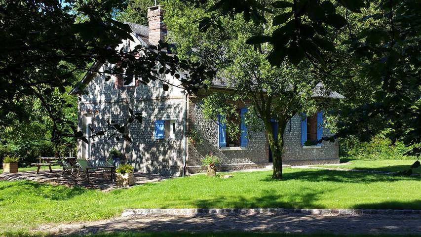 Gîte pour 8 personnes, avec Terrasse et Jardin