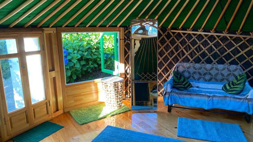 Glamping voor 4 personen, with Whirlpool and Tuin as well as Zwembad in Noord-Portugal