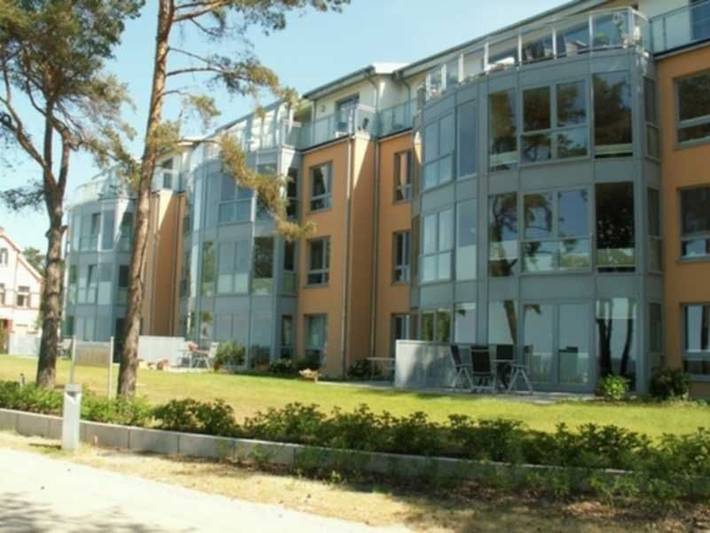 Ferienwohnung für 3 Personen, mit Seeblick und Balkon sowie Garten in Lubmin