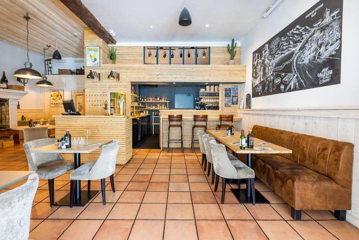 Hôtel pour 4 personnes, animaux acceptés à Le Beausset - 2