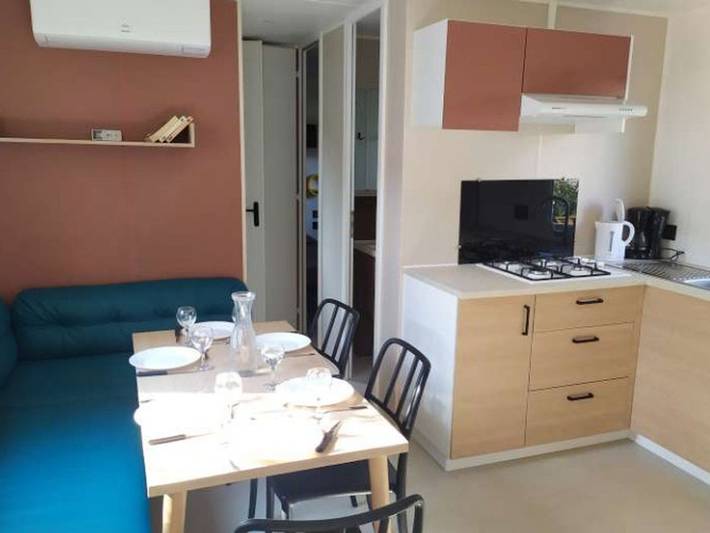 Mobil home pour 8 personnes, avec terrasse et piscine à Laurens - 4