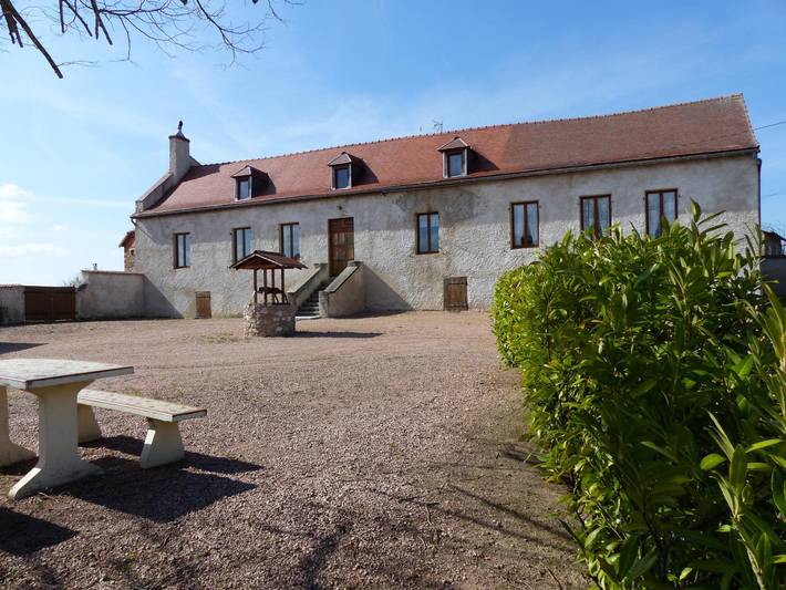 Gîte pour 11 personnes, avec jardin, animaux acceptés